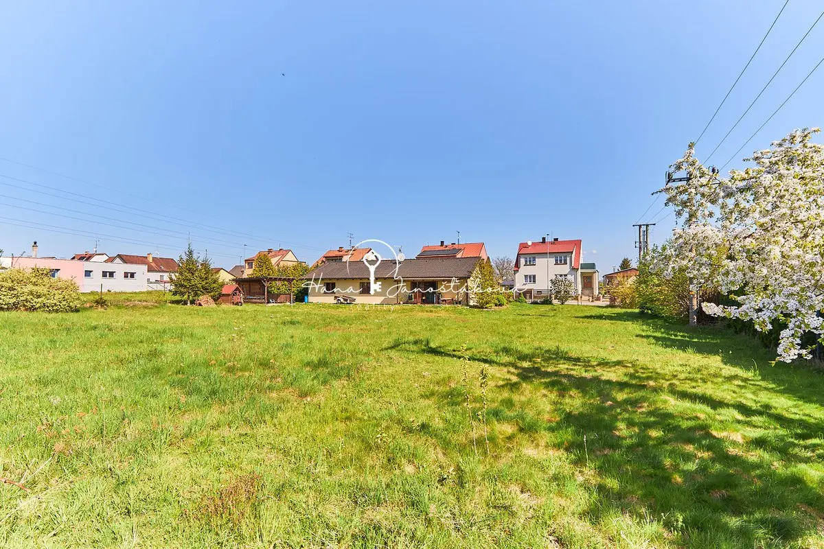 Prodej pozemku 1039 m², Vidovská · Roudné