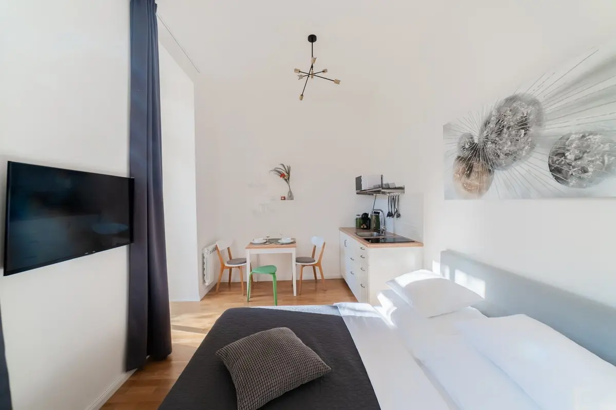 Prodej bytu 1+kk 26 m², Rubešova · Vinohrady