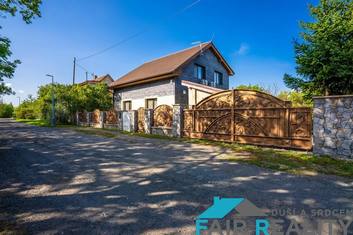 Prodej domu 127 m², Spojovací · Horoušany