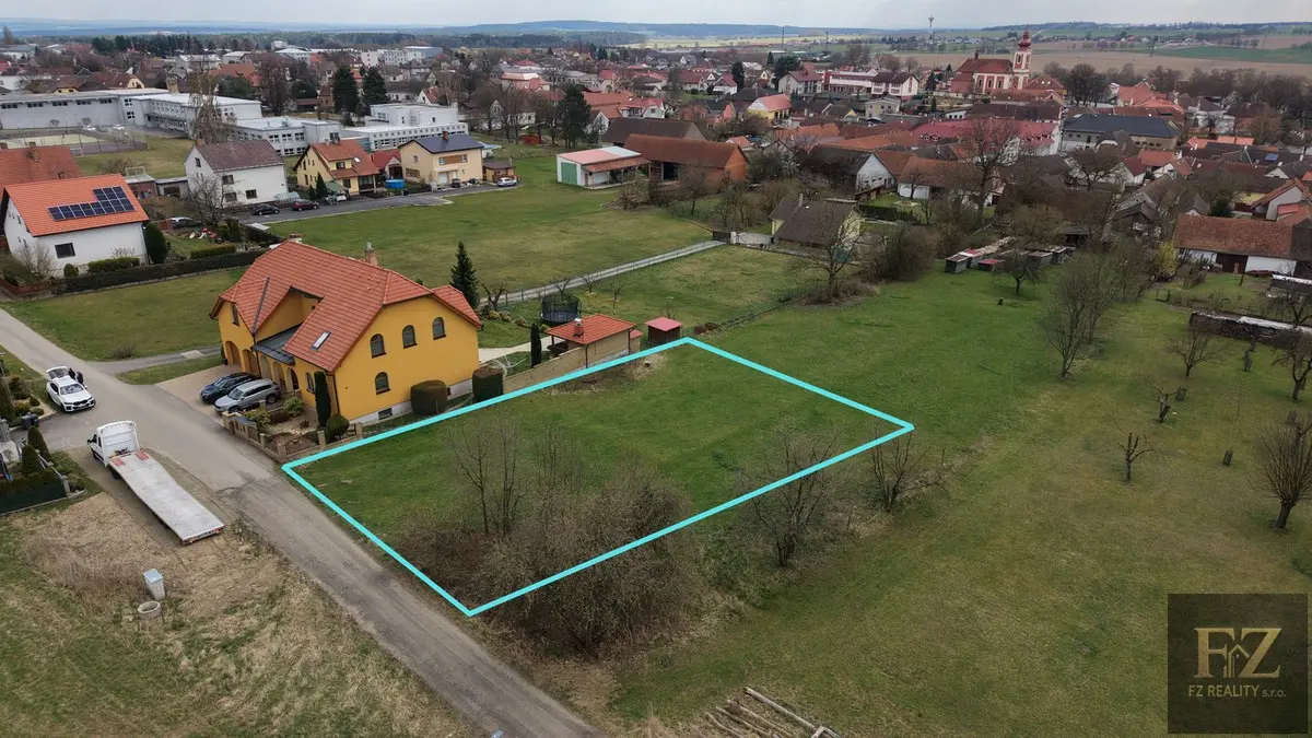 Prodej pozemku 1120 m², Malšice