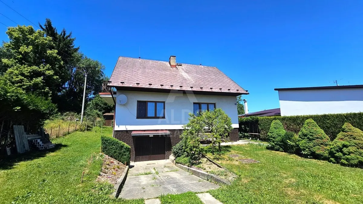 Prodej domu 130 m², Ločenice