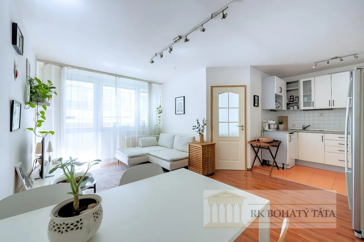 Prodej bytu 3+kk 70 m², Jeseniova · Žižkov