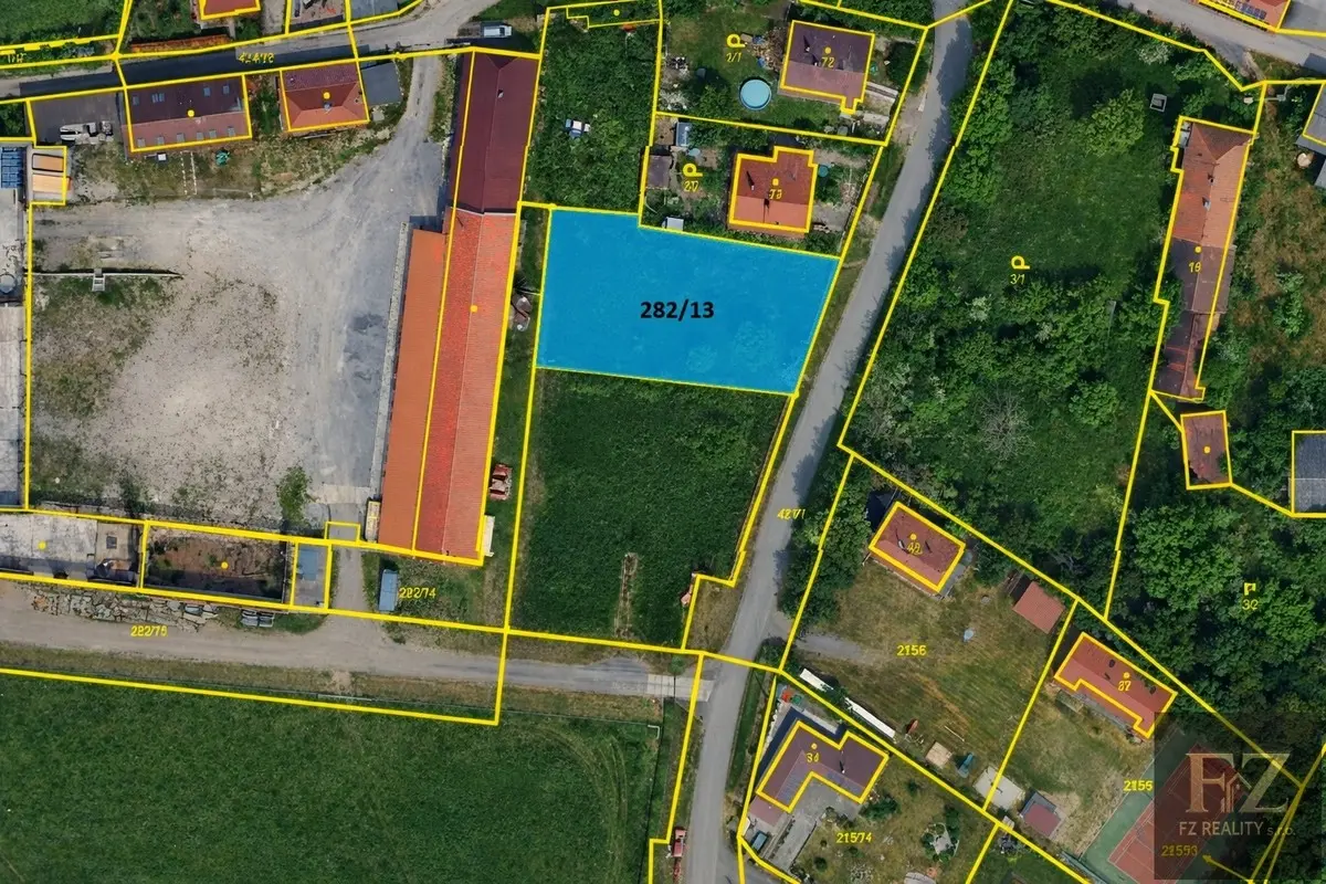 Prodej pozemku 1026 m², Ouběnice u Dobříše