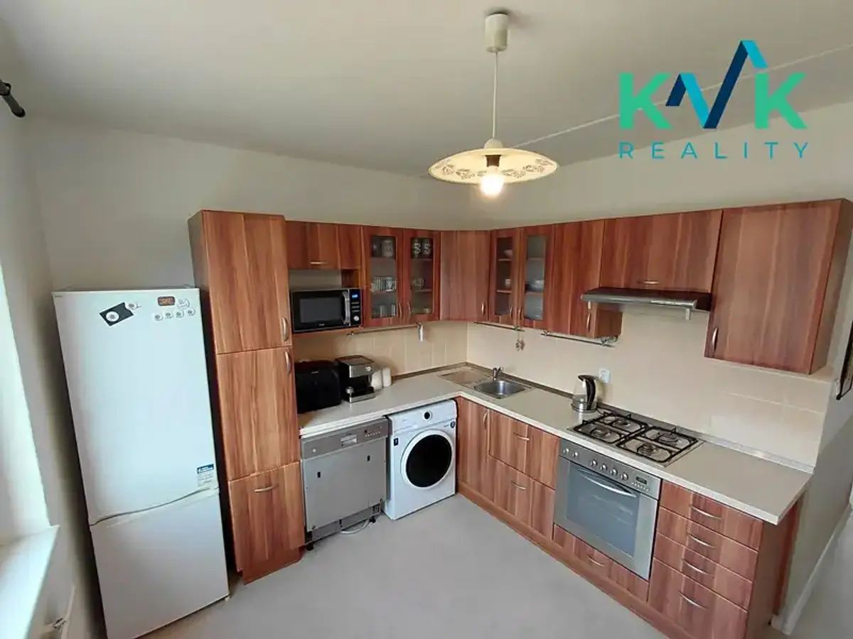 Prodej bytu 3+1 70 m², Sportovní · Loket