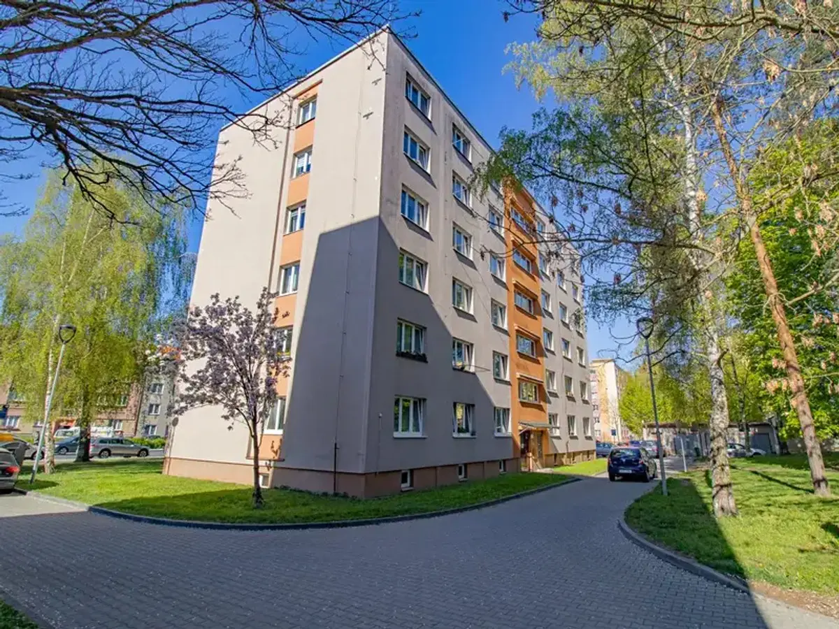 Prodej bytu 3+1 75 m², Pod Koníčky · Klatovy