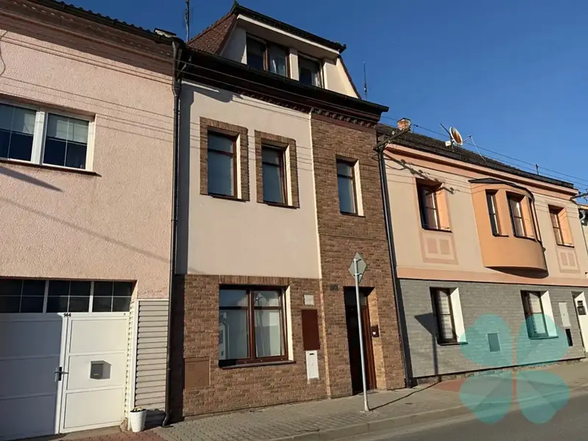 Prodej domu 220 m², náměstí Kašpara Šternberka · Radnice u Rokycan · Radnice