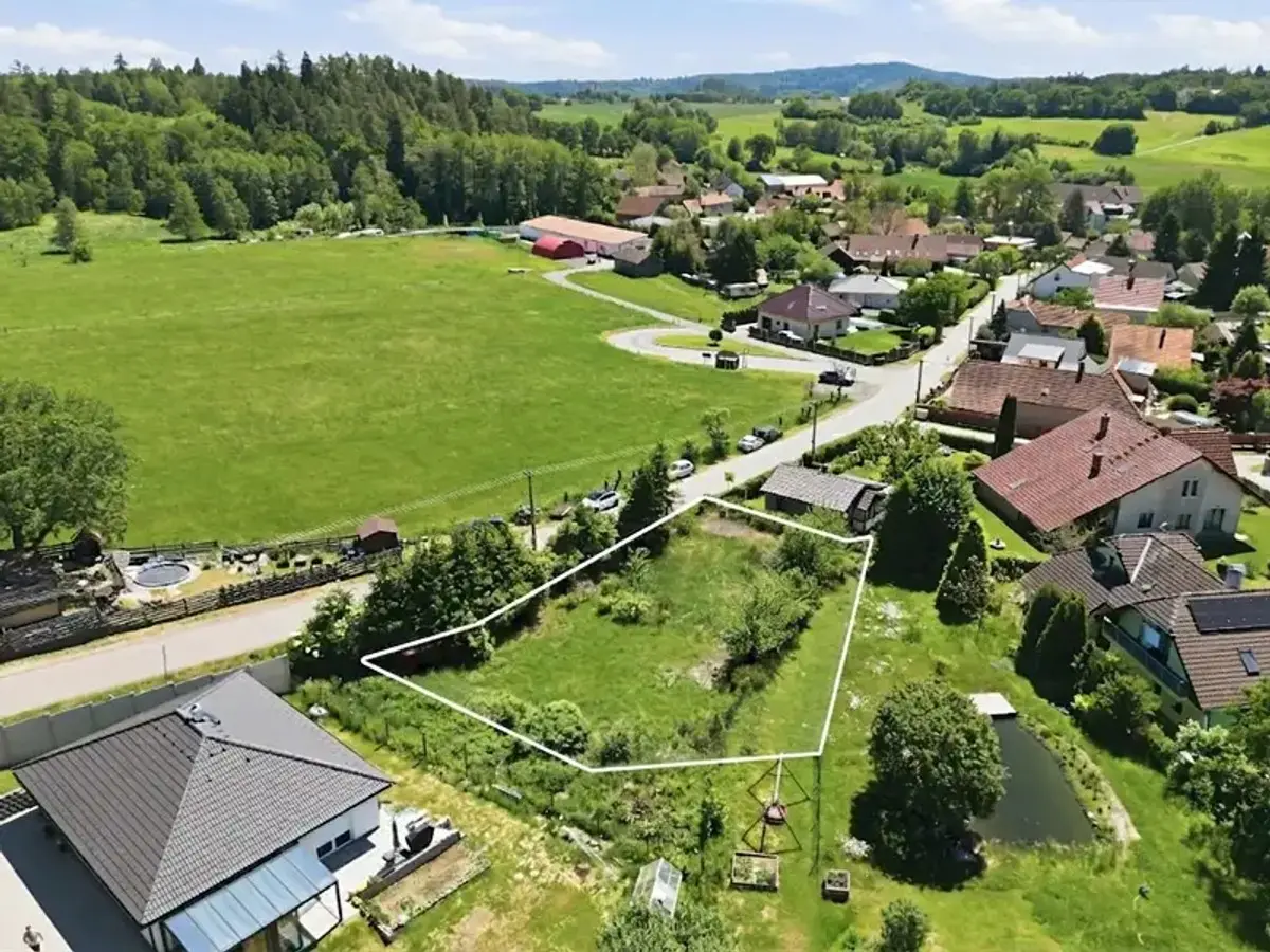 Prodej pozemku 793 m², Svažitá · Sulice