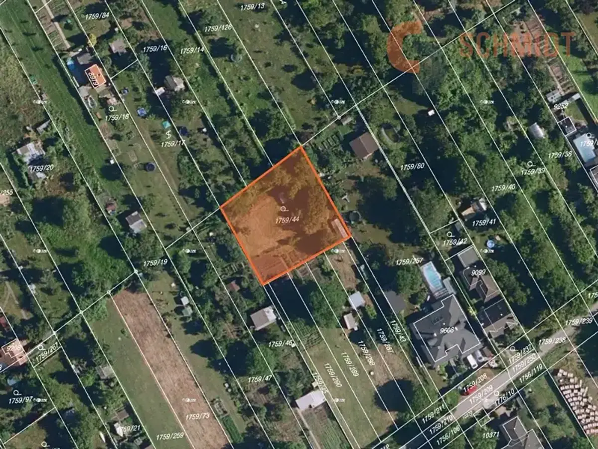 Prodej pozemku 1103 m², Hodonín