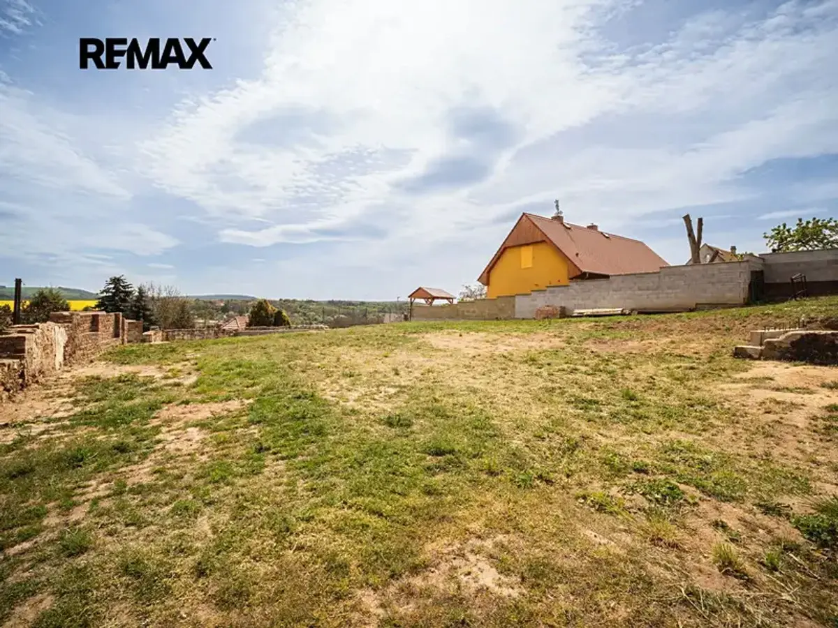 Prodej pozemku 842 m², Veletice · Holedeč