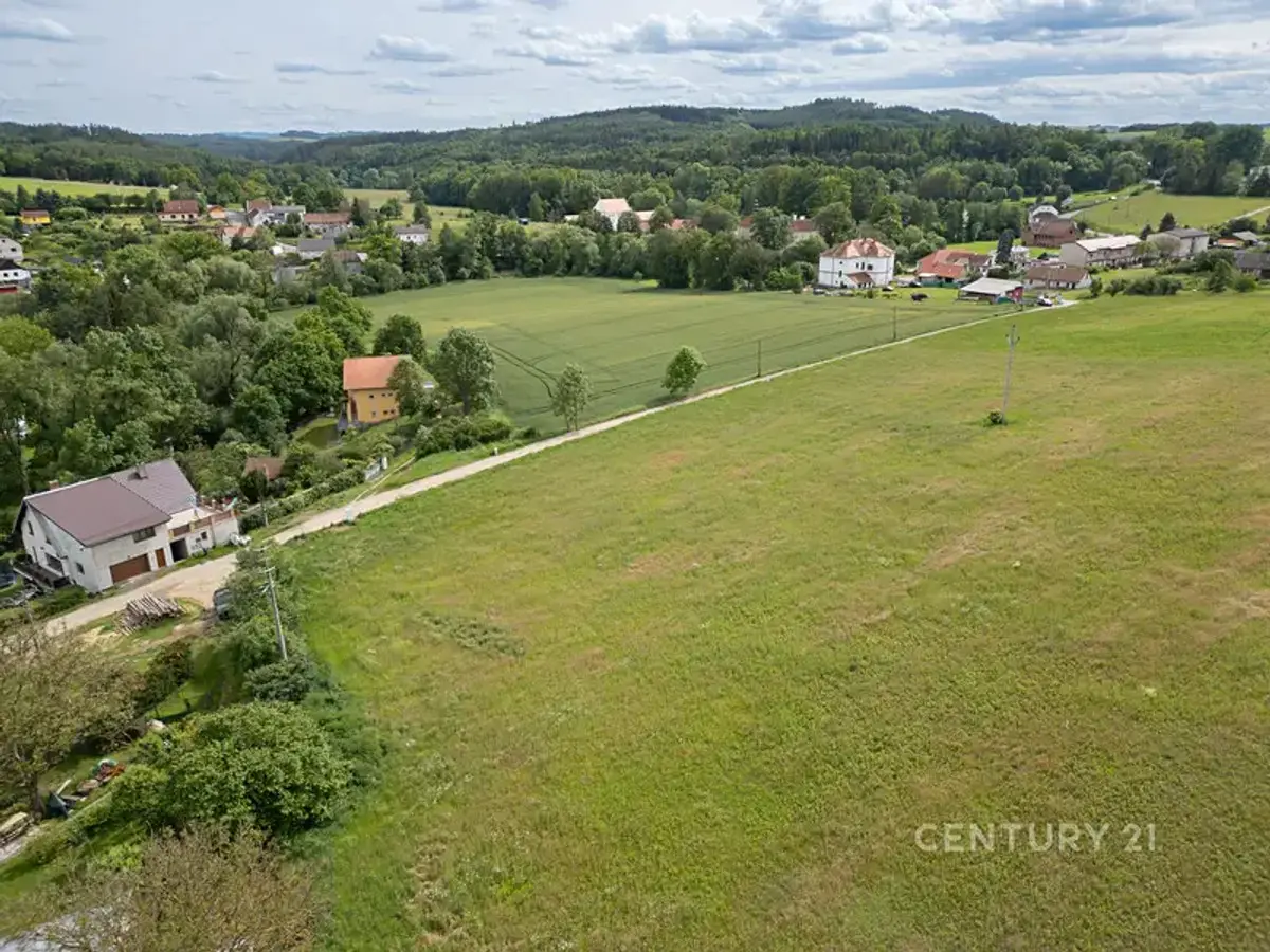 Prodej pozemku 909 m², Radíč · okres Příbram