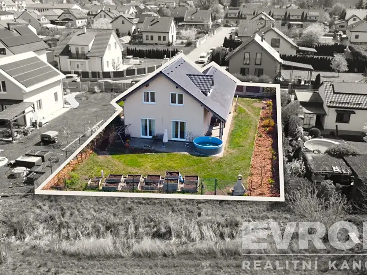 Prodej domu 145 m², Břežany II · Břežany Ⅱ
