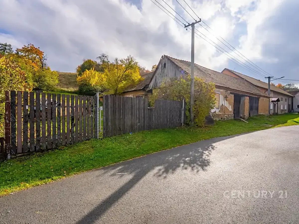 Prodej domu 200 m², Ponikev · Ludmírov