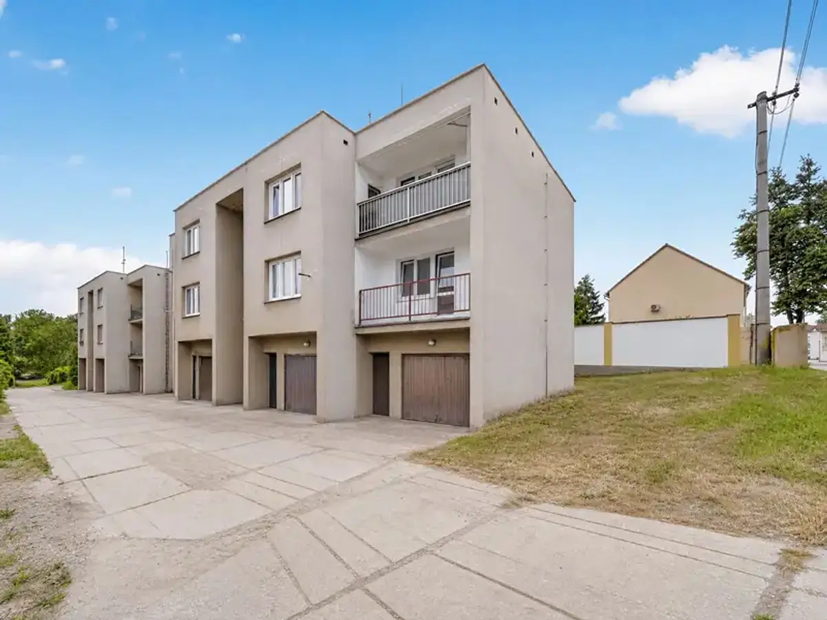 Prodej bytu 3+1 79 m², Černuc