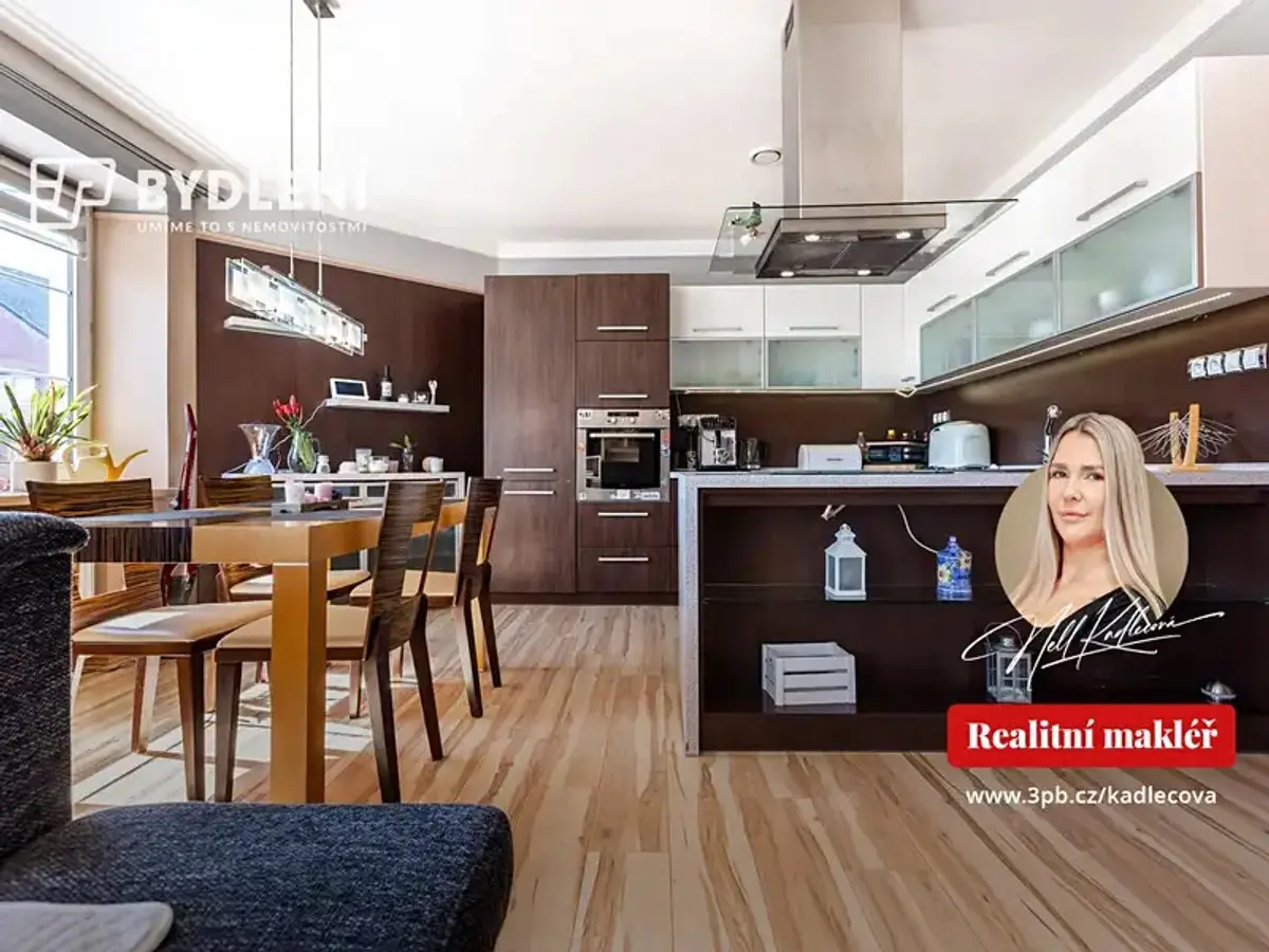 Prodej domu 318 m², Budovatelů · Unčín u Krupky · Krupka