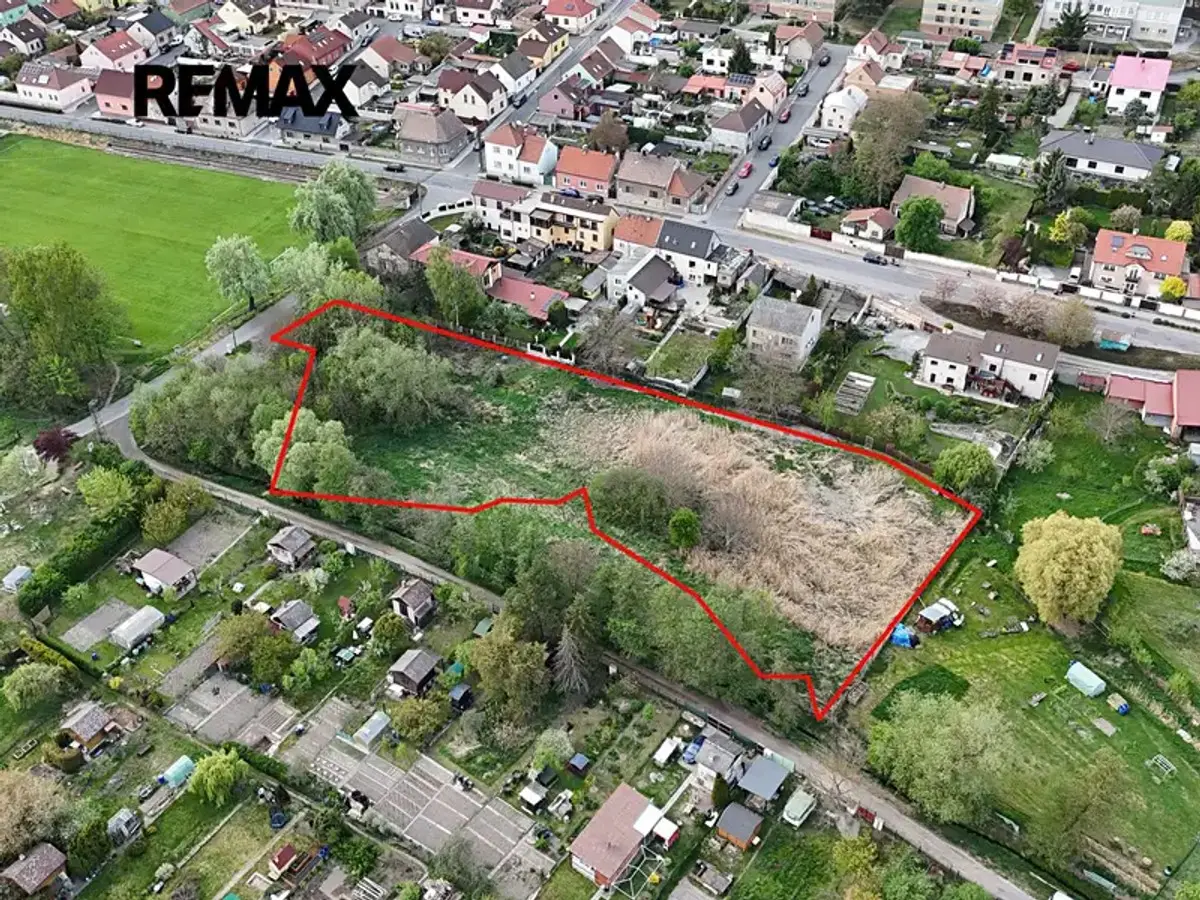 Prodej pozemku 4666 m², Brandýsek · okres Kladno