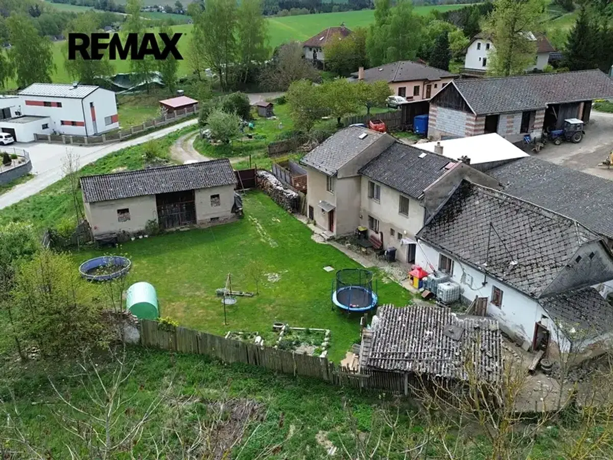 Prodej pozemku 890 m², Dolík · Šmolovy u Havlíčkova Brodu · Havlíčkův Brod