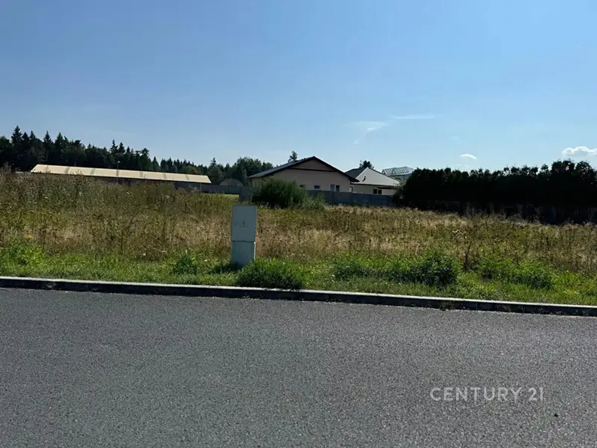 Prodej pozemku 929 m², Kolová