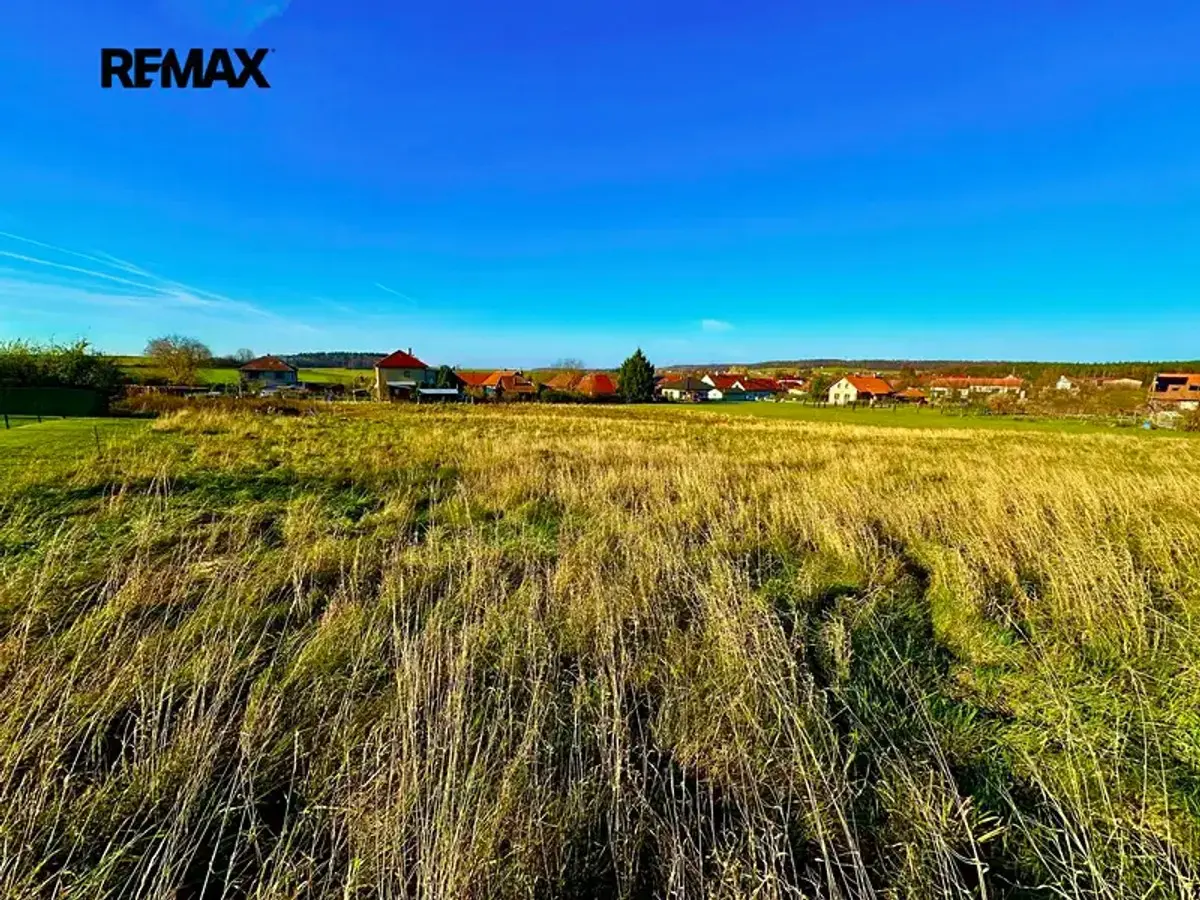 Prodej pozemku 1111 m², Ostřetín