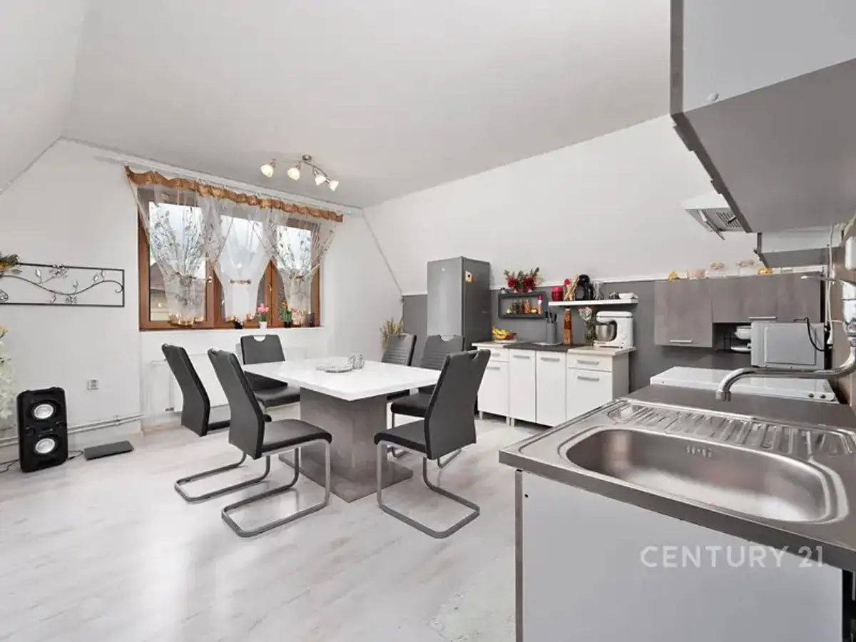 Prodej bytu 3+1 133 m², Jeremenkova · Šumperk