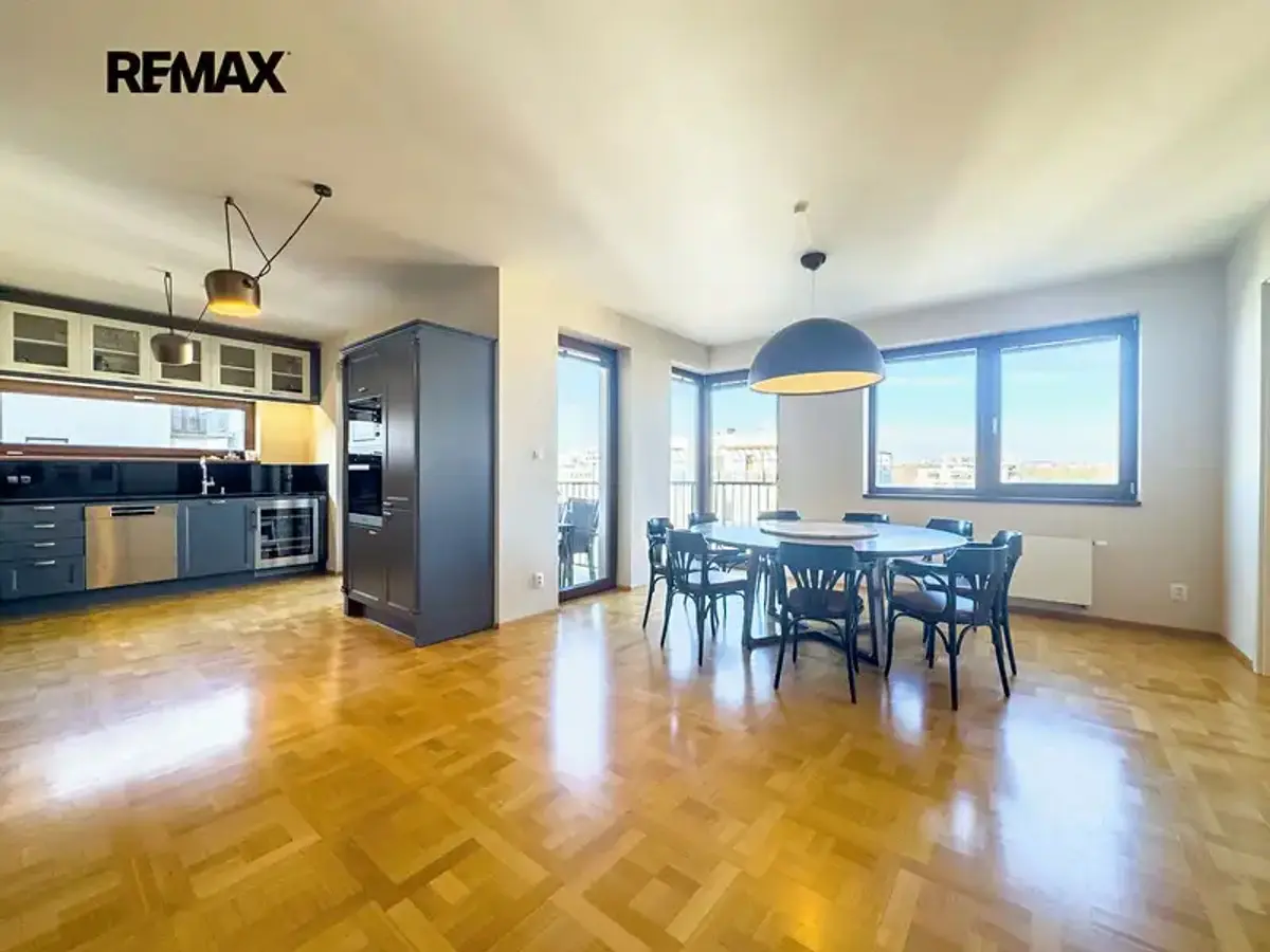 Prodej bytu 3+kk 86 m², Učňovská · Hrdlořezy