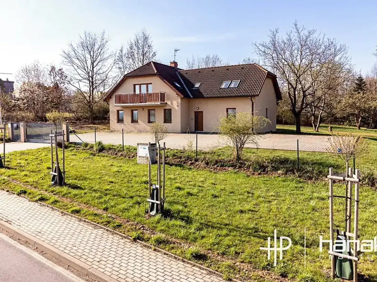 Prodej domu 259 m², Všechromy · Strančice