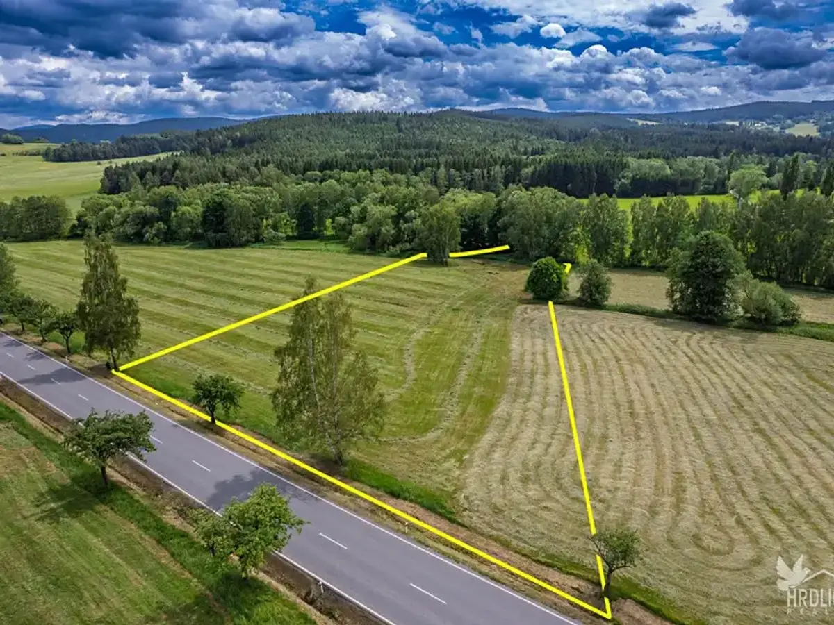 Prodej pozemku 9518 m², Stachy · okres Prachatice