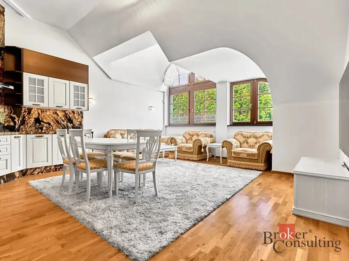 Prodej bytu 3+kk 137 m², Divadelní náměstí · Karlovy Vary
