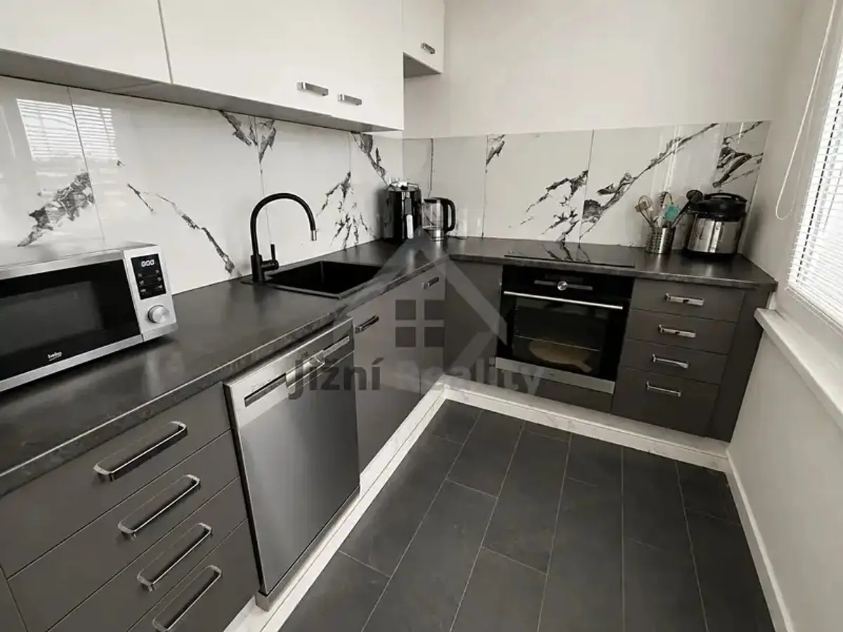 Prodej bytu 2+1 66 m², J. Opletala · Územní skupina 2 · České Budějovice