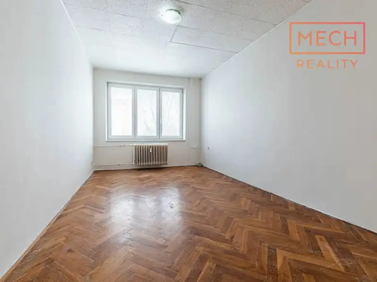 Prodej bytu 2+1 52 m², Družstevní · Pardubice