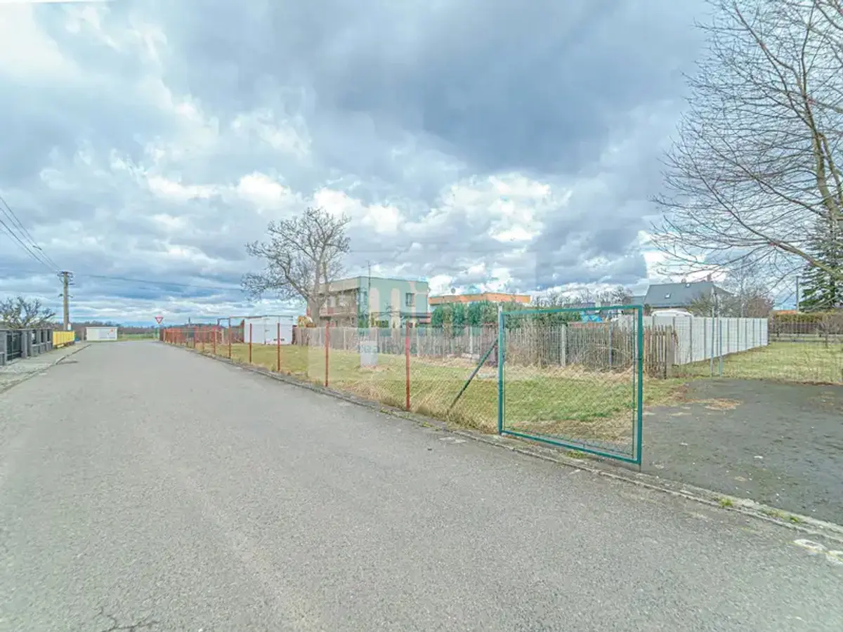 Prodej pozemku 1386 m², Hrabyně · okres Opava