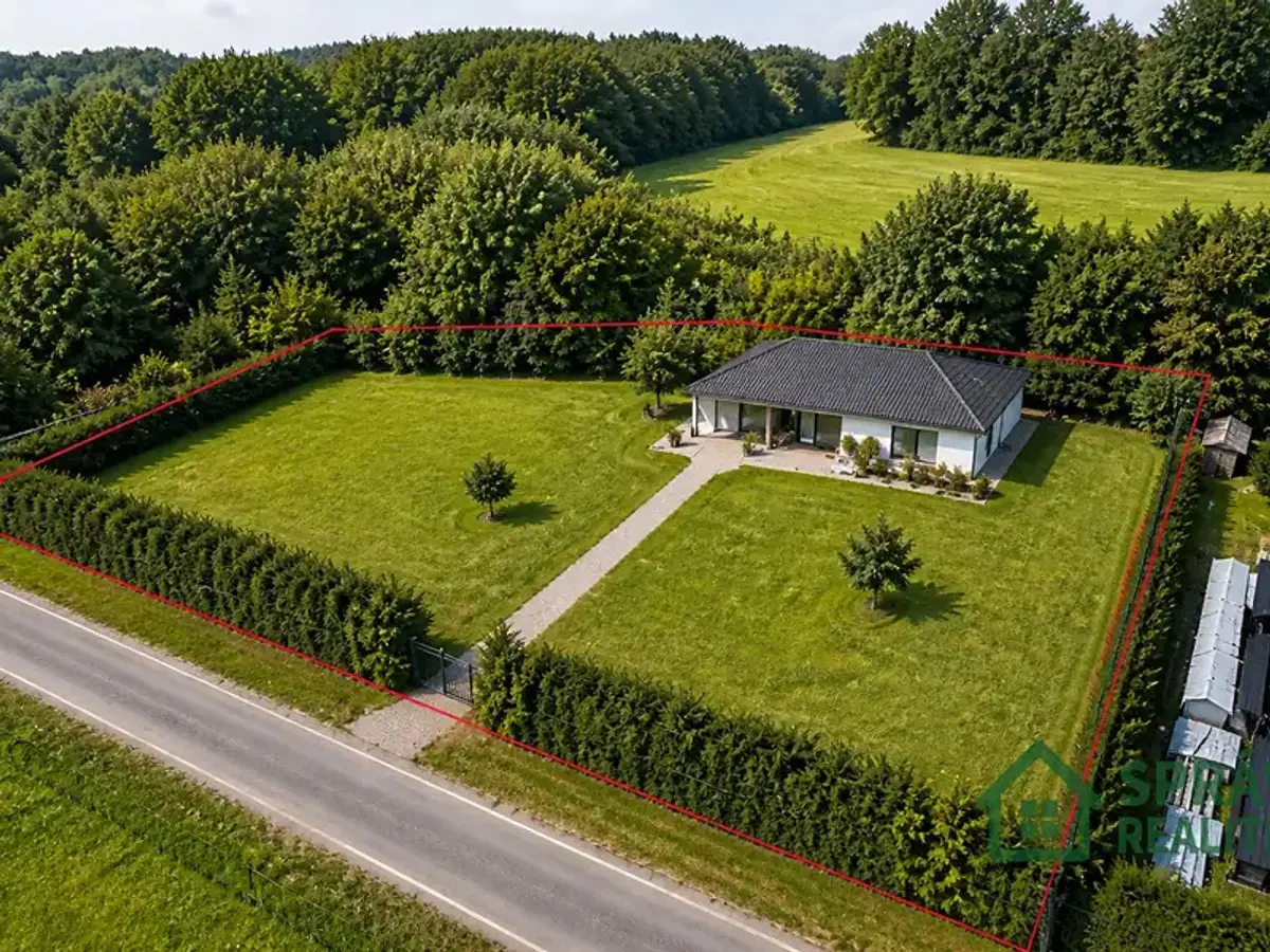 Prodej pozemku 1840 m², Kvášňovice · okres Klatovy