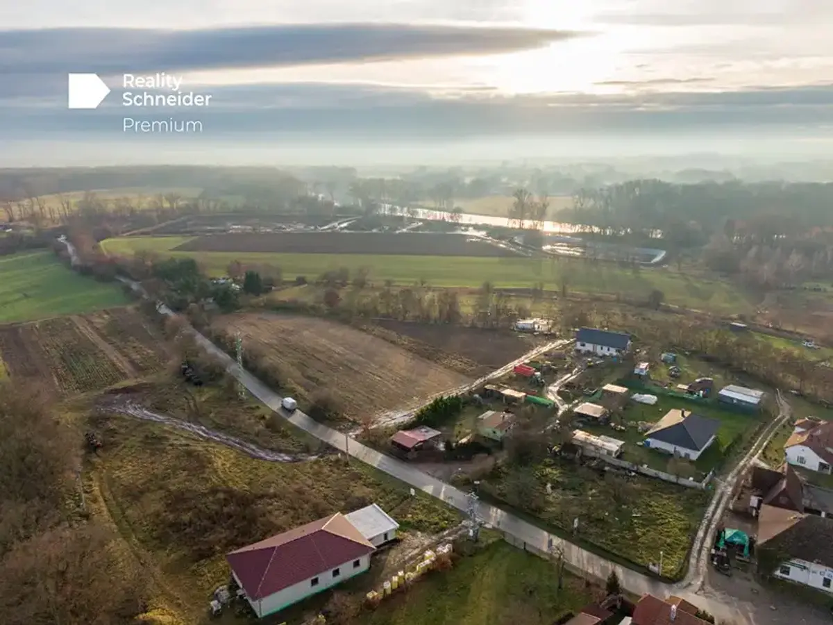 Prodej pozemku 1094 m², Kozly u Tišic · Tišice