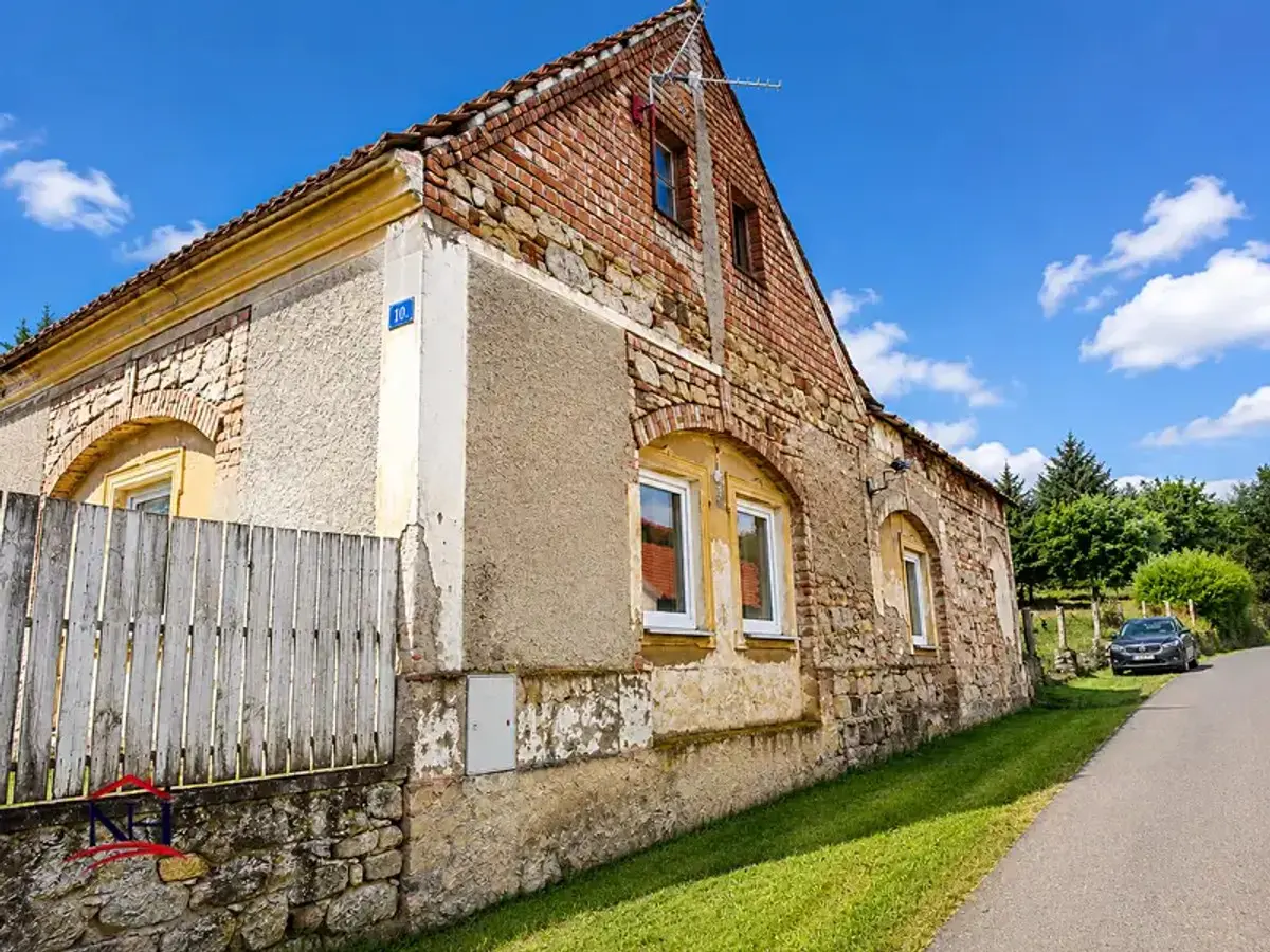 Prodej domu 96 m², Vroutek · okres Louny
