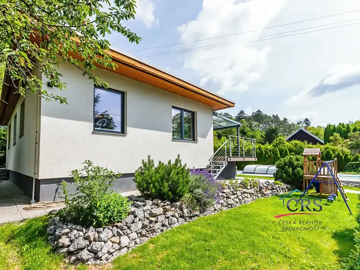 Prodej domu 102 m², Mořinská · Lety u Dobřichovic · Lety
