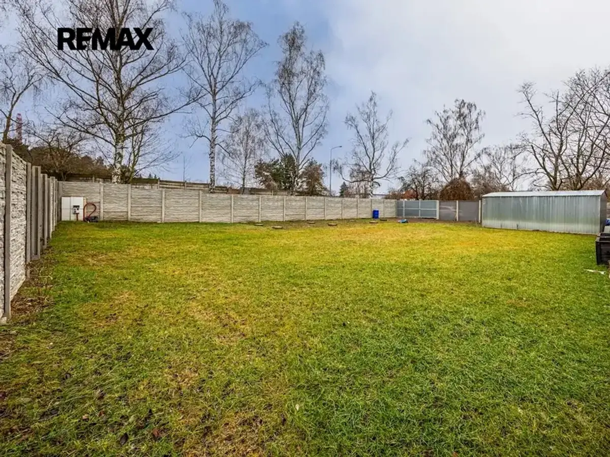 Prodej pozemku 596 m², Dubí u Kladna · Kladno