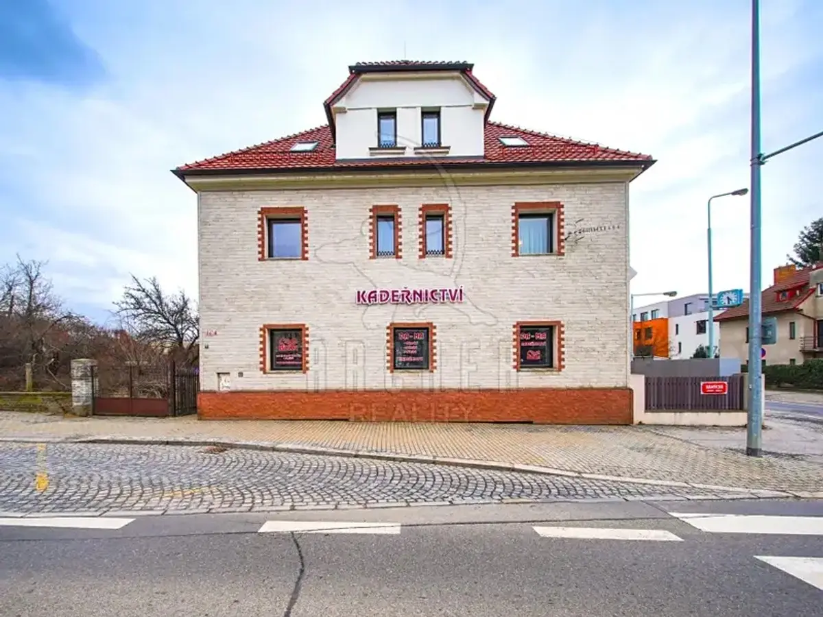 Prodej domu 324 m², Kamýcká · Suchdol
