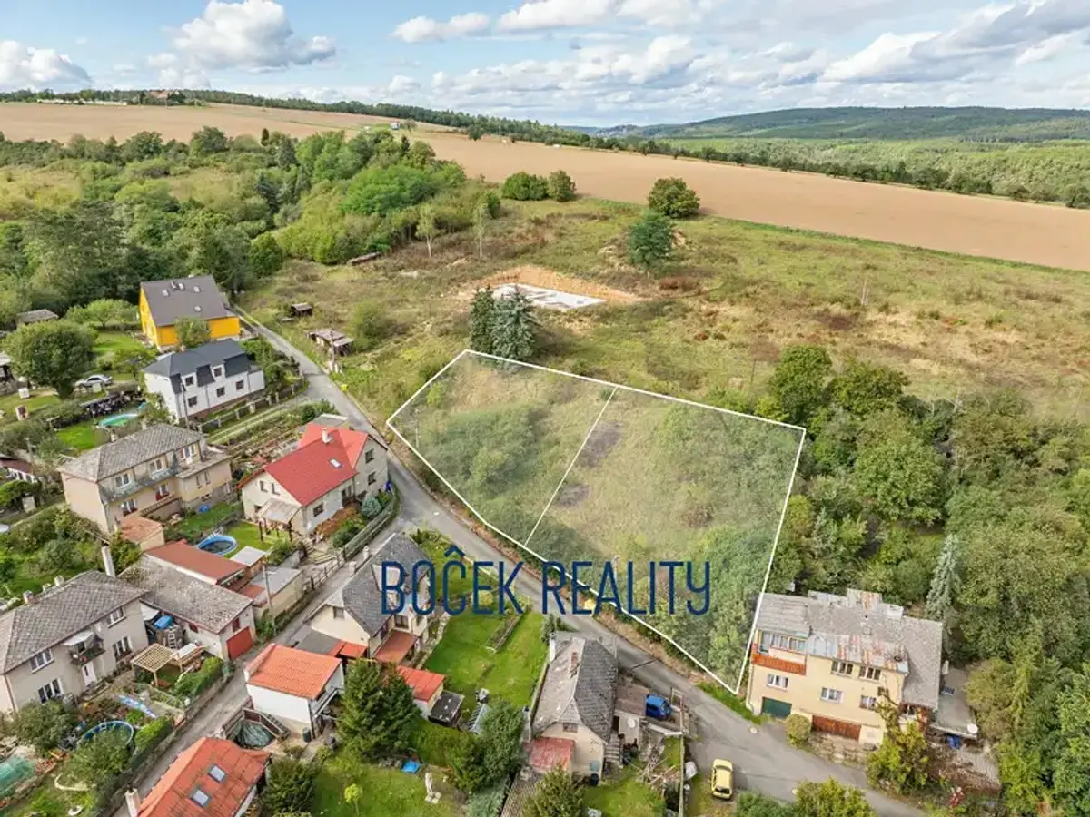 Prodej pozemku 821 m², Nižbor · okres Beroun