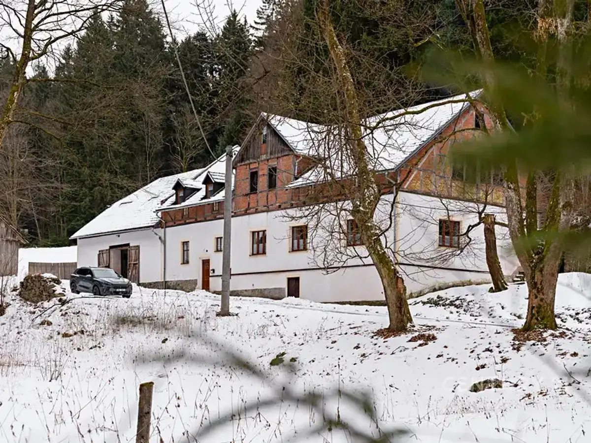 Prodej chaty / chalupy 648 m², Zuklín · Strašín