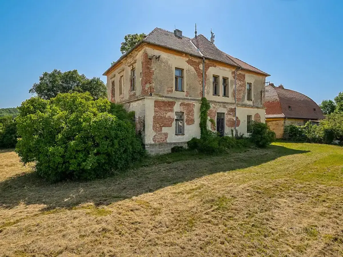 Prodej pozemku 500 m², Ke Skalce · Tlustovousy · Tuklaty