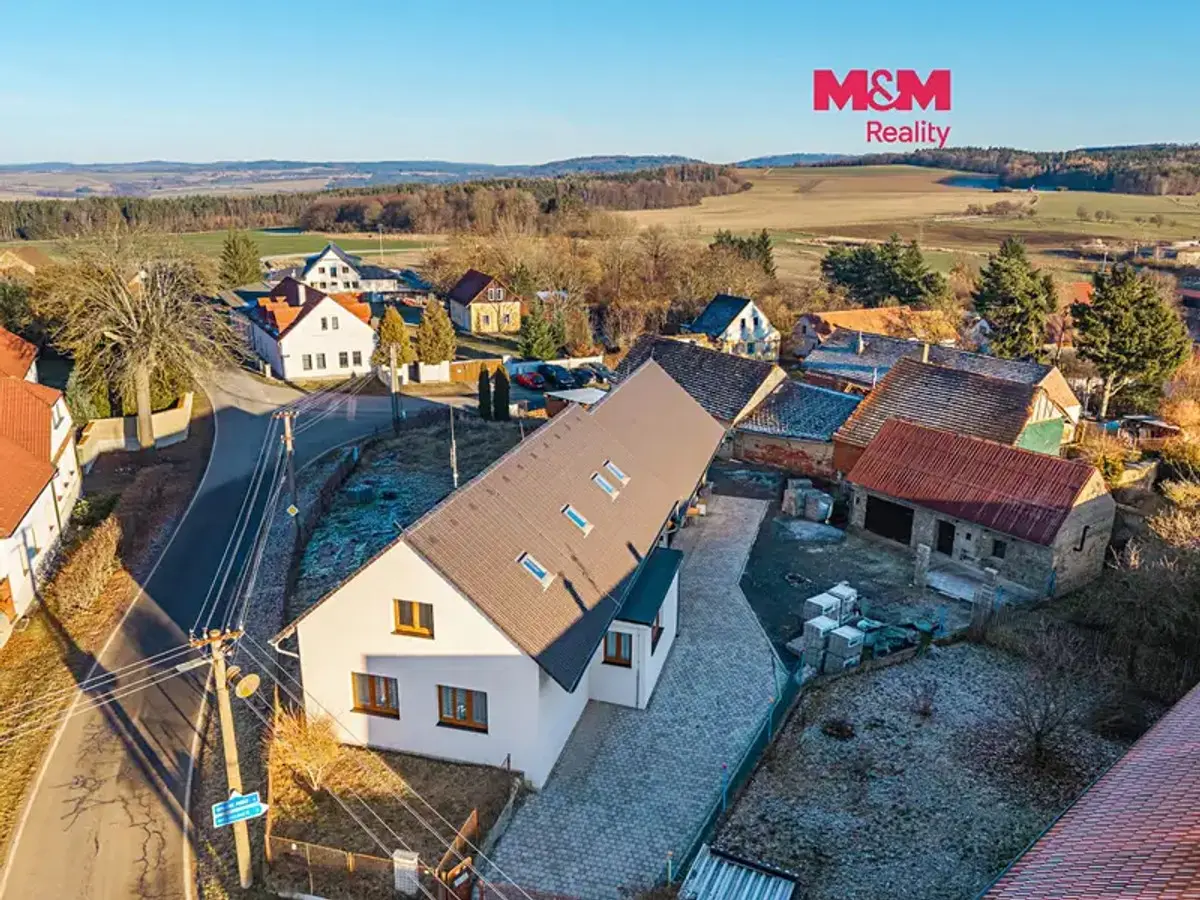 Prodej domu 225 m², Struhaře · Spálené Poříčí