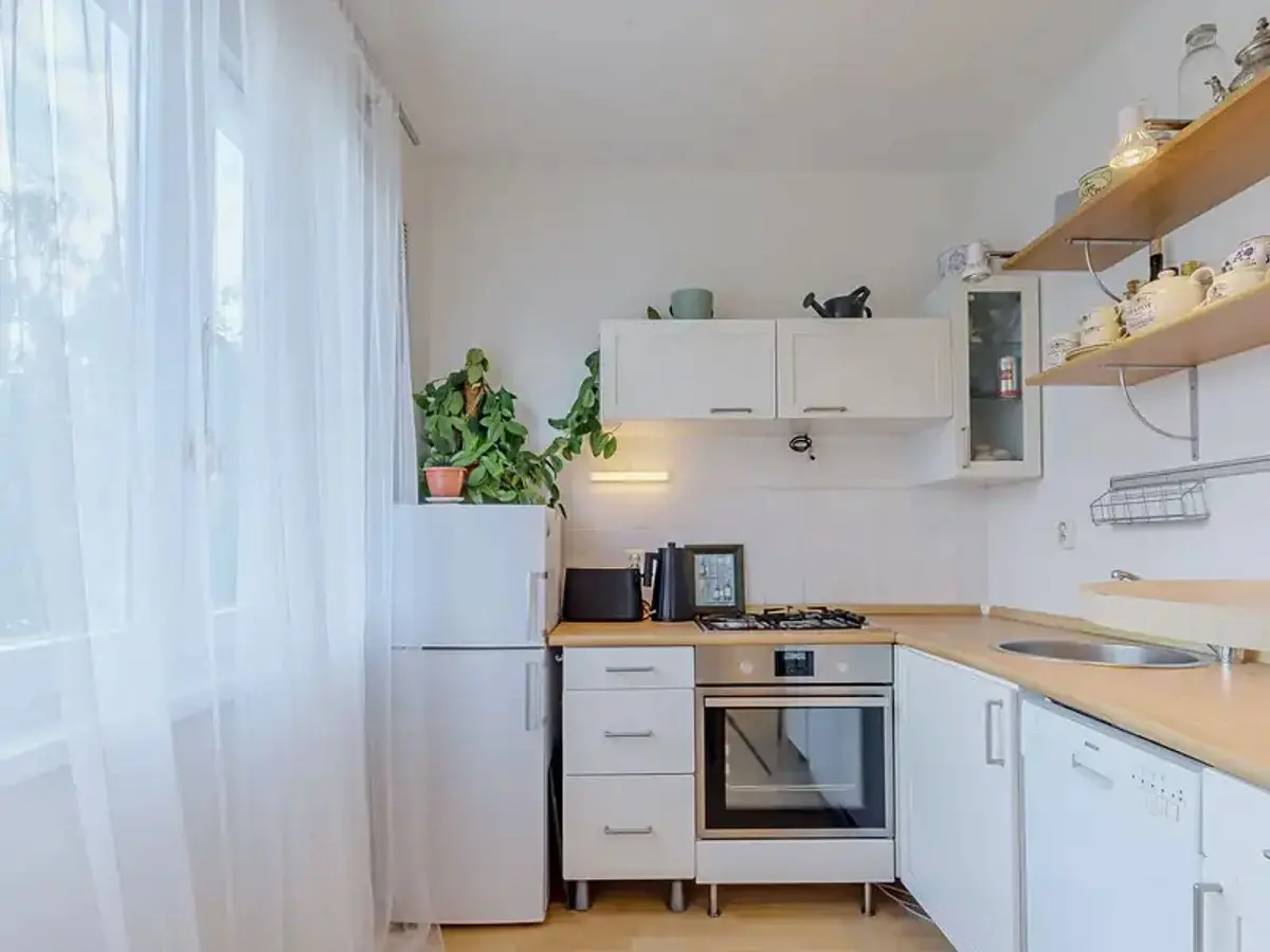 Prodej bytu 4+1 70 m², Bělehradská · Kročehlavy · Kladno