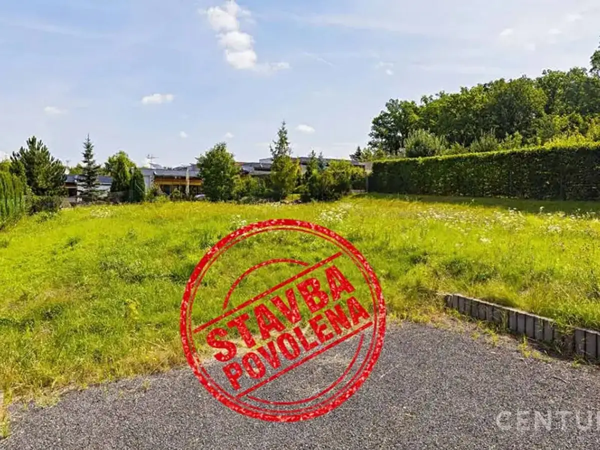 Prodej pozemku 800 m², Zdiby