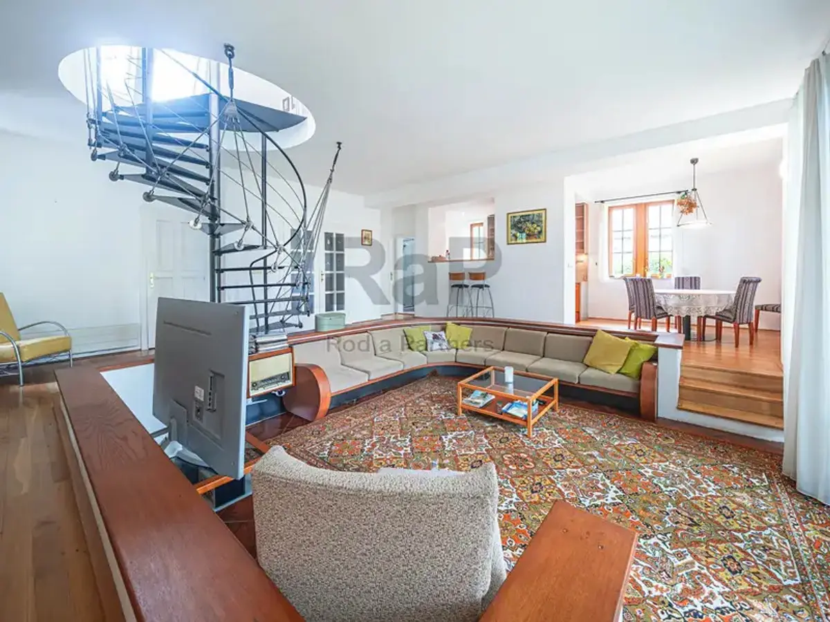 Prodej domu 161 m², Hrušovická · Kbely