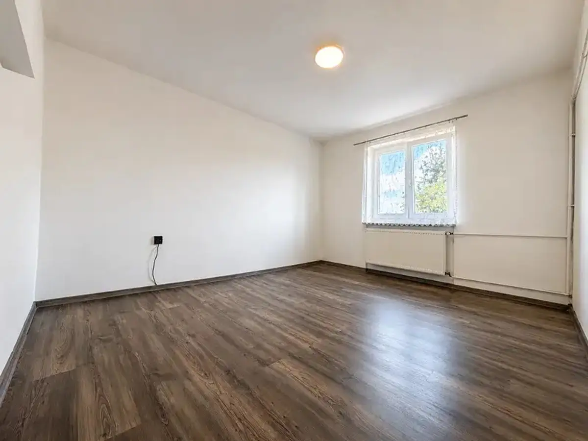 Prodej bytu 3+1 60 m², Suchanovova · Horšovský Týn