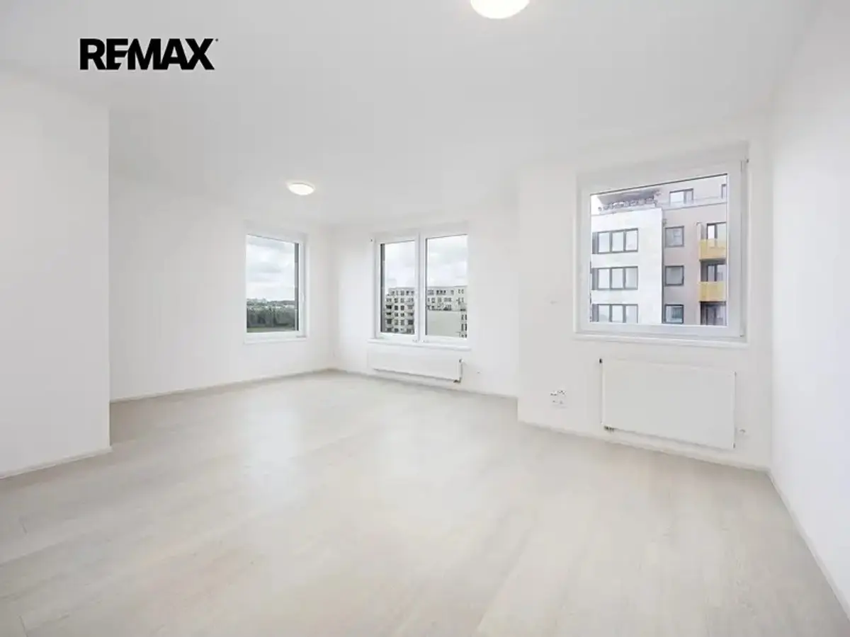 Prodej bytu 1+kk 54 m², Dolní Měcholupy
