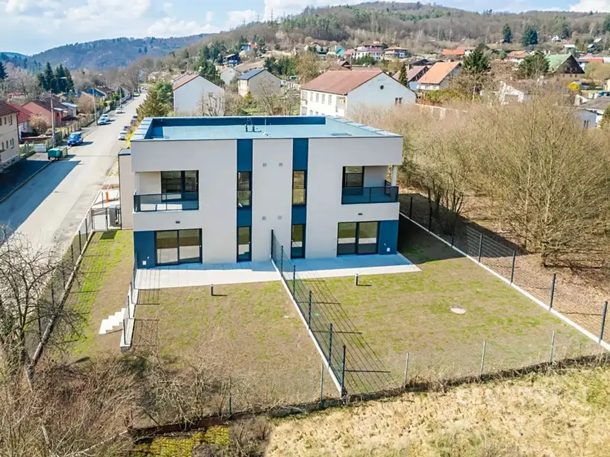 Prodej bytu 3+kk 74 m², Hlavní · Štěchovice u Prahy · Štěchovice
