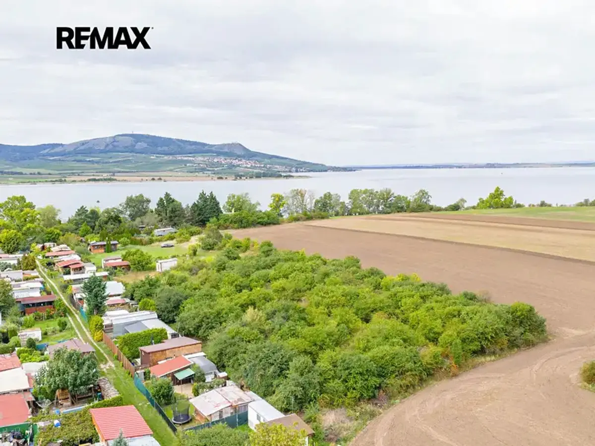 Prodej pozemku 6037 m², Přítluky · okres Břeclav