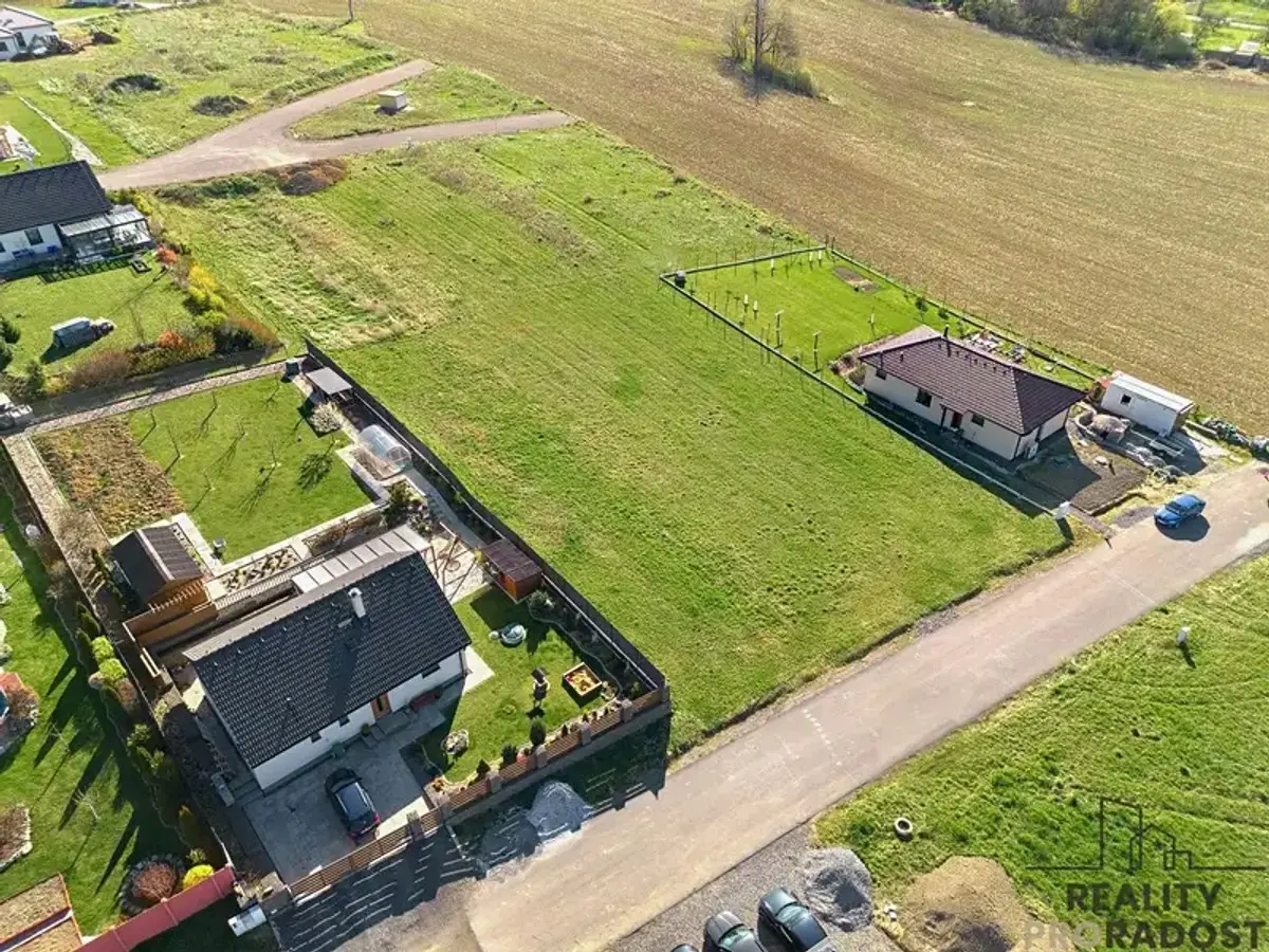 Prodej pozemku 1671 m², Jistebník · okres Nový Jičín