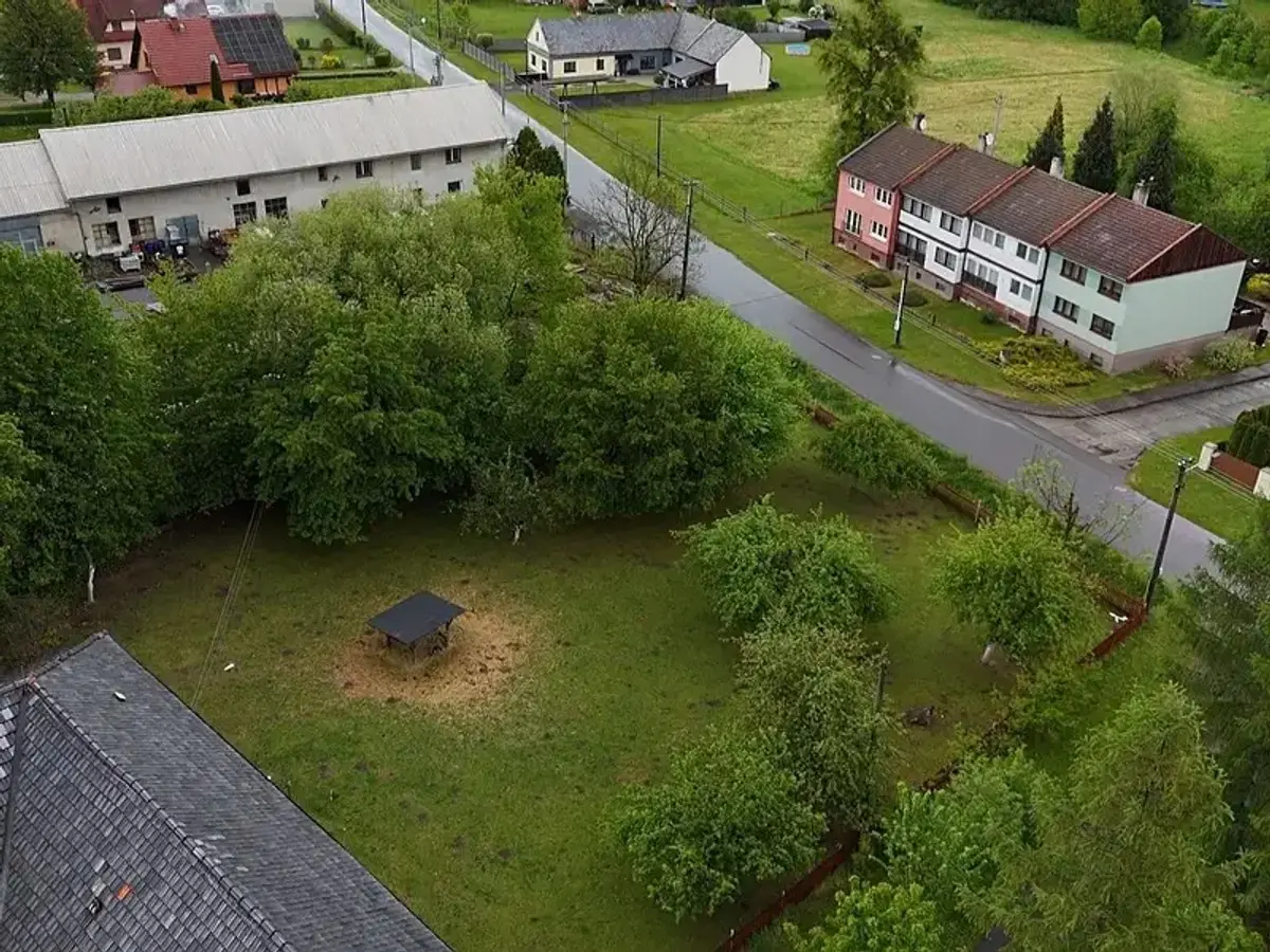 Prodej pozemku 1156 m², Bartošovice