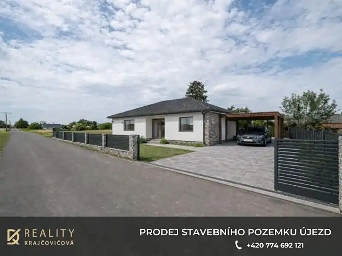 Prodej pozemku 885 m², Újezd · okres Olomouc